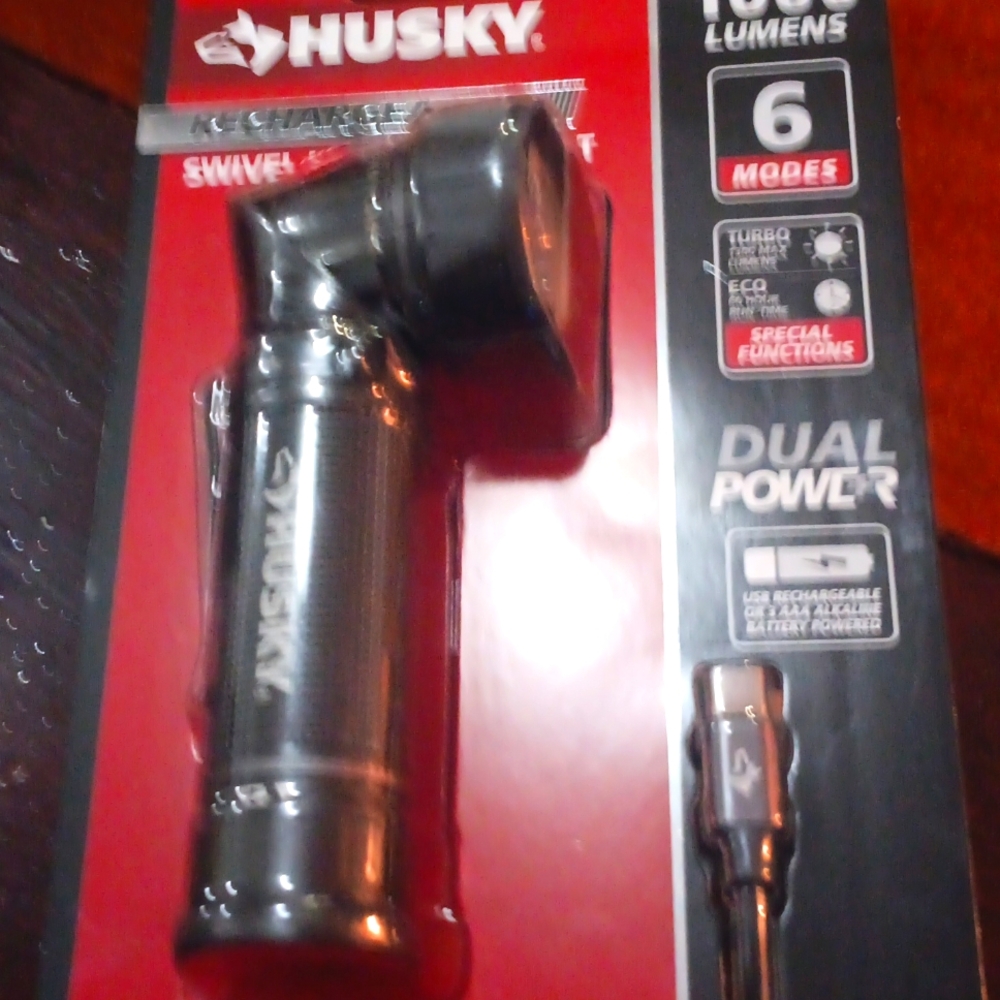Husky rechargeable 1000 lumez